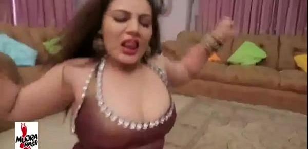  Hot bahbhi dance with big ass moti gand hot dance india